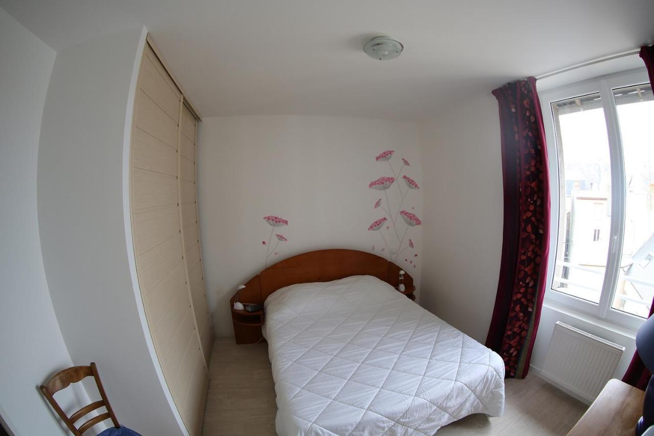 Beau Logis 2 Etoiles Apartment Granville Exterior photo